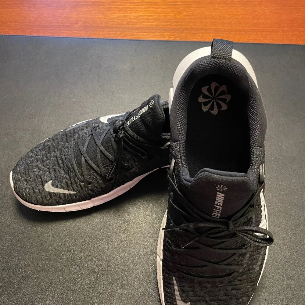 Nike Free Run 5.0 Black and White 2021 CZ1884- Men's Size 10.5 - Picture 2 of 8